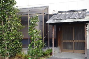 Tsubaki House