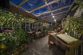 Mary-Ann's Polarrigg