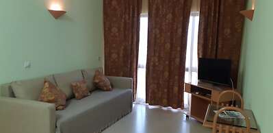 Jeannies Oura Estrela Apartamentos