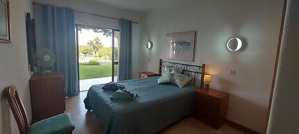 Jeannies Oura Estrela Apartamentos