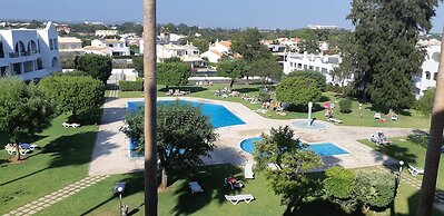 Jeannies Oura Estrela Apartamentos