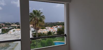 Jeannies Oura Estrela Apartamentos