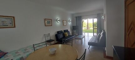 Jeannies Oura Estrela Apartamentos