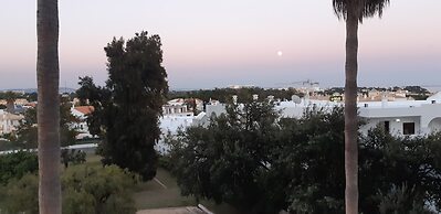 Jeannies Oura Estrela Apartamentos