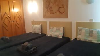 Jeannies Oura Estrela Apartamentos