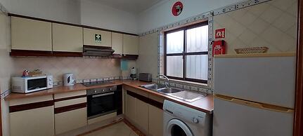 Jeannies Oura Estrela Apartamentos