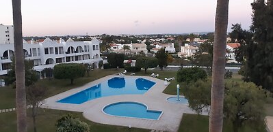 Jeannies Oura Estrela Apartamentos