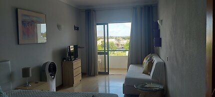 Jeannies Oura Estrela Apartamentos