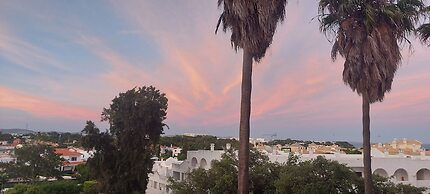 Jeannies Oura Estrela Apartamentos