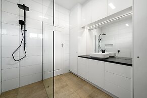 Benson House & Benson Lodge