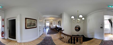 Corner Hotel Alexandra