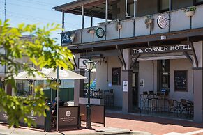 Corner Hotel Alexandra