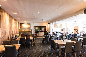 Corner Hotel Alexandra