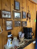 Roundtop Mountain Vista - Cabins and Motel