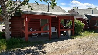 Roundtop Mountain Vista - Cabins and Motel
