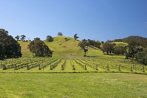 Blue House at Mountainside Wines