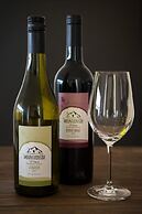 Blue House at Mountainside Wines