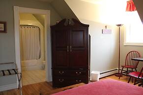 Ye Olde Argyler Lodge