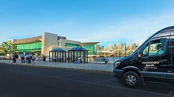 Courtyard by Marriott Edgewater NYC Area