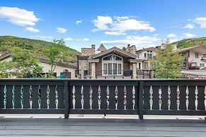 Christiania Condos - CoralTree Residence Collection