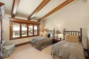 Christiania Condos - CoralTree Residence Collection