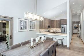 Christiania Condos - CoralTree Residence Collection