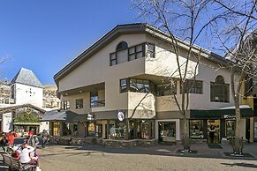 Christiania Condos - CoralTree Residence Collection