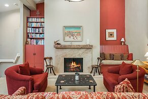 Christiania Condos - CoralTree Residence Collection