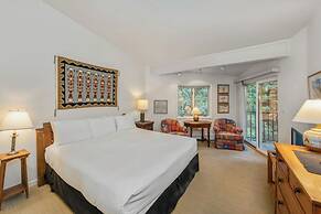 Christiania Condos - CoralTree Residence Collection