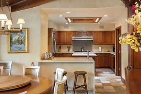 Christiania Condos - CoralTree Residence Collection