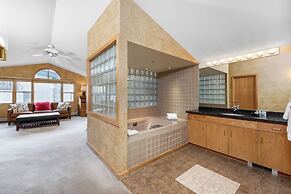 Christiania Condos - CoralTree Residence Collection