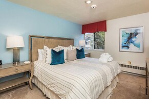 Christiania Condos - CoralTree Residence Collection