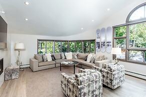 Christiania Condos - CoralTree Residence Collection