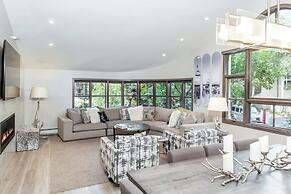 Christiania Condos - CoralTree Residence Collection