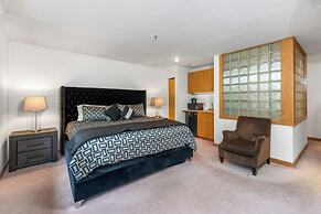 Christiania Condos - CoralTree Residence Collection