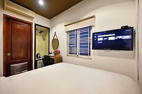 The Noble Swan Hotel New World