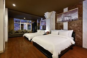 The Noble Swan Hotel New World