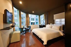 The Noble Swan Hotel New World