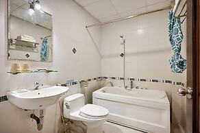 The Noble Swan Hotel New World