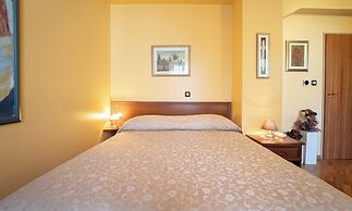 Hotel Peristil