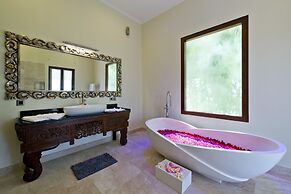 Casa de Balangan by Exotiq Villa Holidays