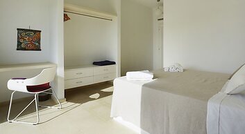 Acantha Boutique Hotel