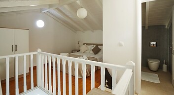 Acantha Boutique Hotel