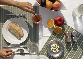 Acantha Boutique Hotel