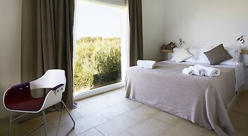 Acantha Boutique Hotel