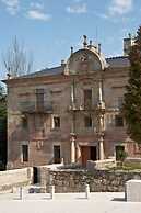 Albergue Monasterio de La Magdalena - Hostel