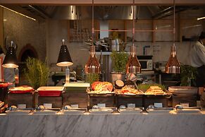 Avani+ Riverside Bangkok Hotel