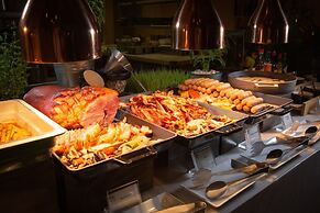 Avani+ Riverside Bangkok Hotel