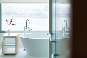 Avani+ Riverside Bangkok Hotel