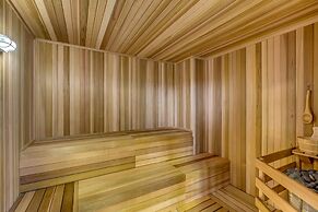 Holiday Inn & Suites Bellingham by IHG